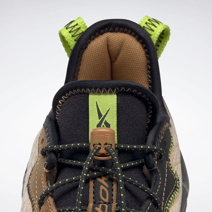 Scarpe Uomo REEBOK Sneakers linea Zig Kinetica II Edge colore Modern Beige Seppia e Core Black