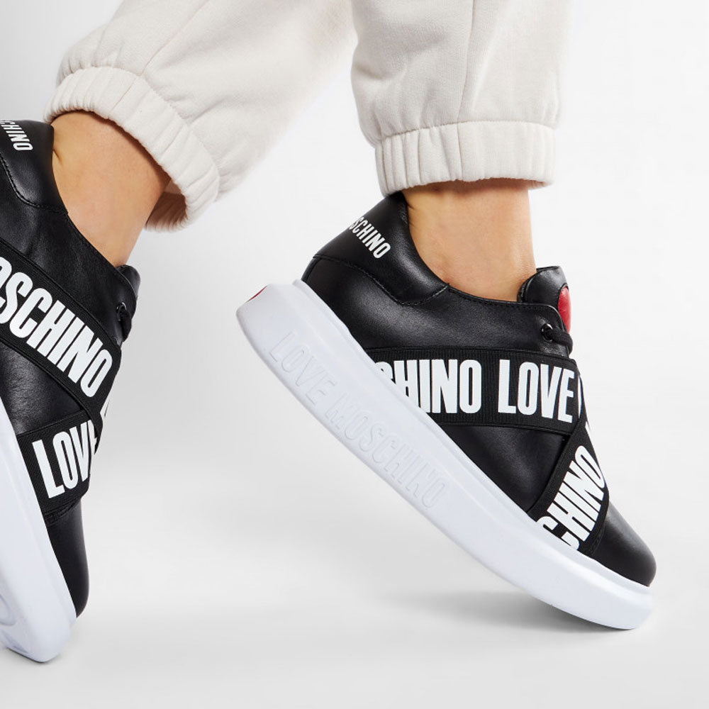 Damenschuhe LOVE MOSCHINO Schwarze Ledersneaker mit Gummizug mit Logo