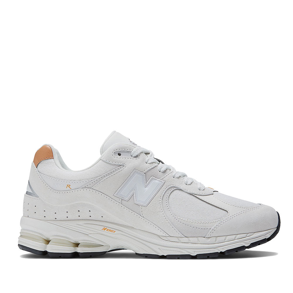 Scarpe Running NEW BALANCE Sneakers 2002R in Suede e Mesh Bianco e Sea Salt