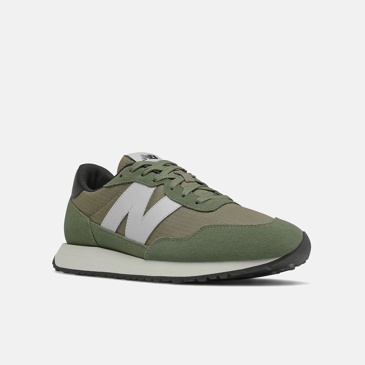 Scarpe Uomo NEW BALANCE Sneakers 237 in Suede e Ripstop colore Norway Spruce e Covert Green