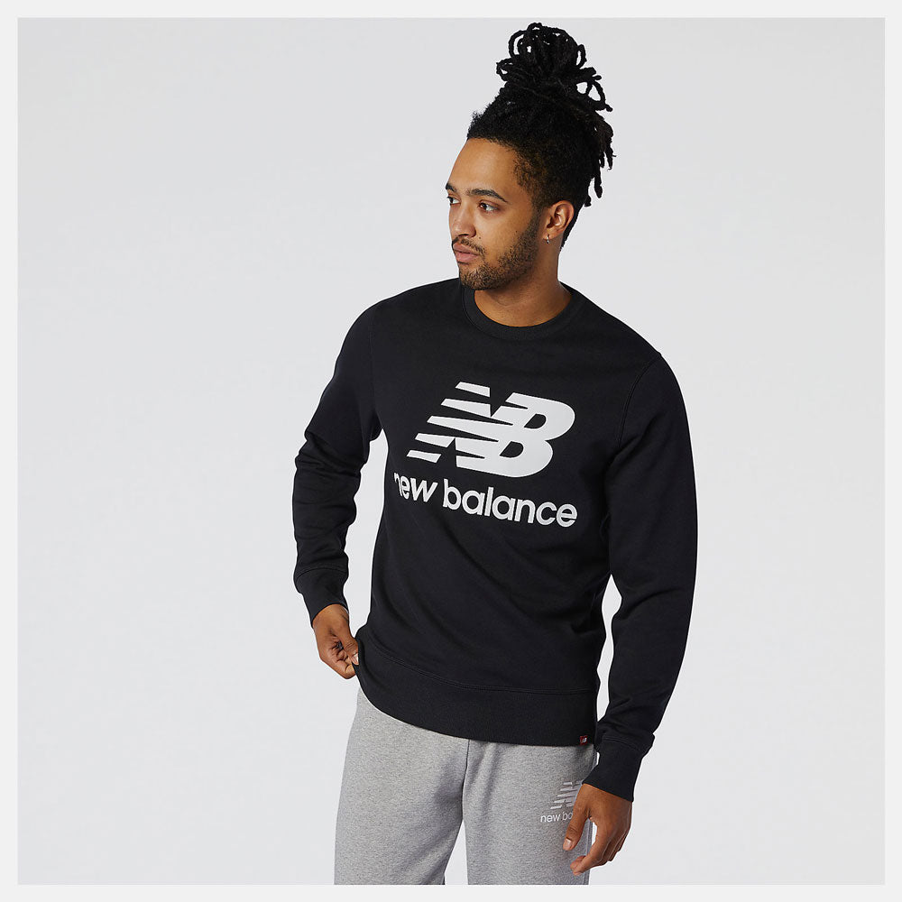 NEW BALANCE Herren-Sweatshirt Essentials Stacked Logo Crew-Linie Farbe Schwarz