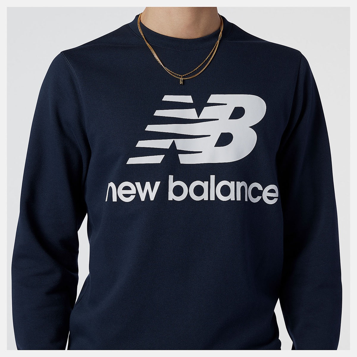 Felpa Uomo NEW BALANCE linea Essentials Stacked Logo Crew colore Eclipse
