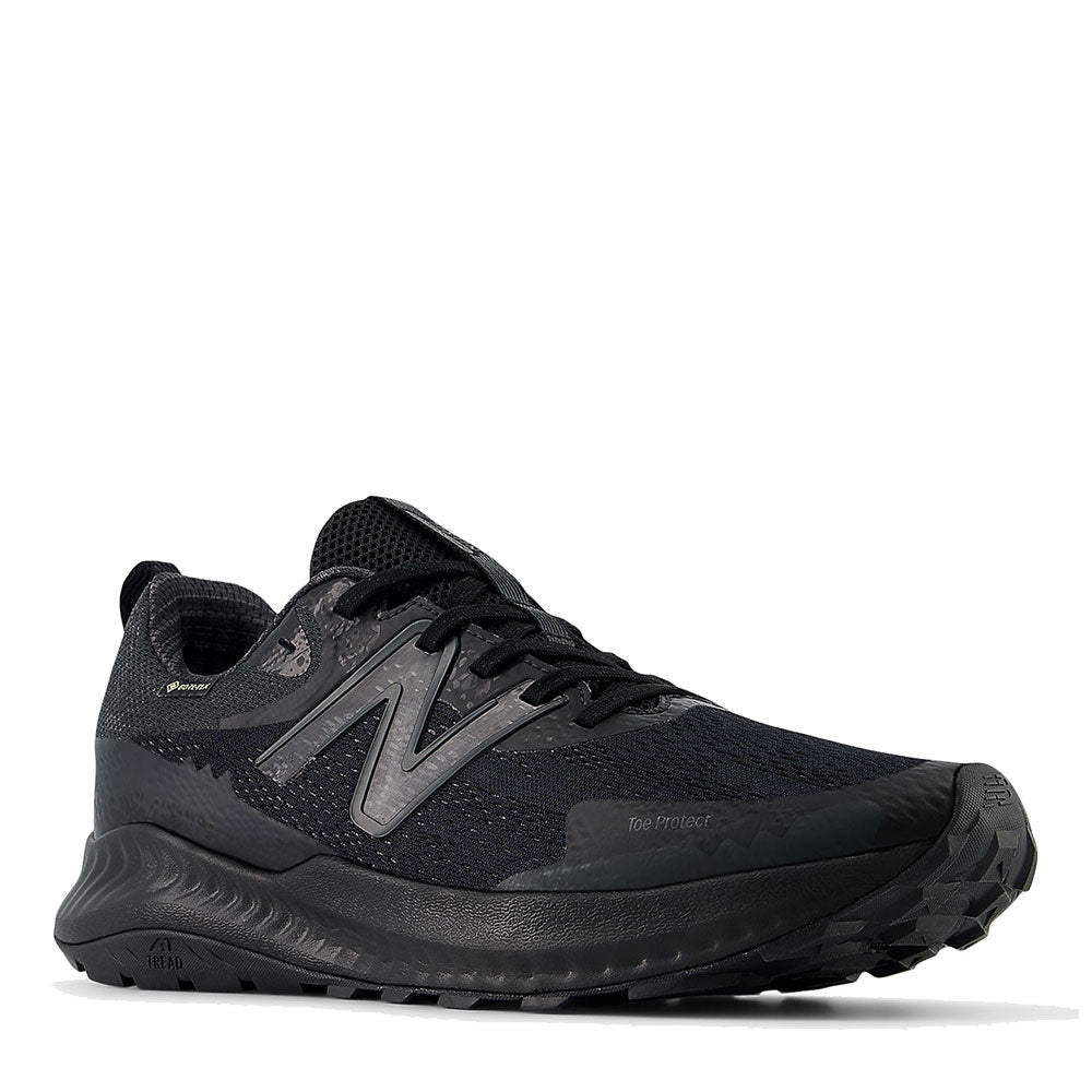 Scarpe Uomo NEW BALANCE Sneakers Trail DynaSoft Nitrel V5 GTX colore Black Phantom e Magnet