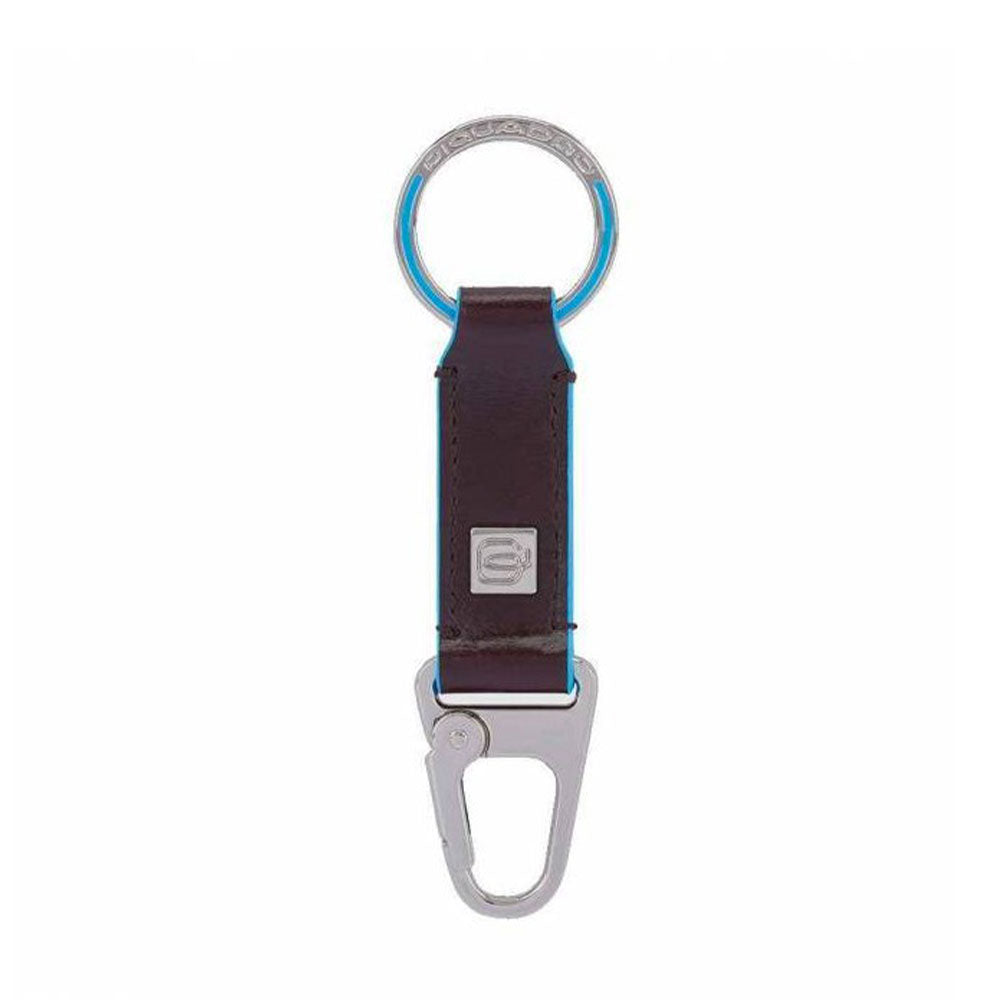 PIQUADRO BLUE SQUARE LINIE
Herren-Schlüsselanhänger mit Doppelring und Karabiner aus Mahagoni-Leder – PC5966B2