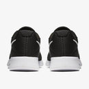 Scarpe NIKE Sneakers linea Tanjun colore Nero