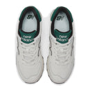 Herrenschuhe NEW BALANCE 574 Sneakers aus Leder und Mesh in Weiß und Grün