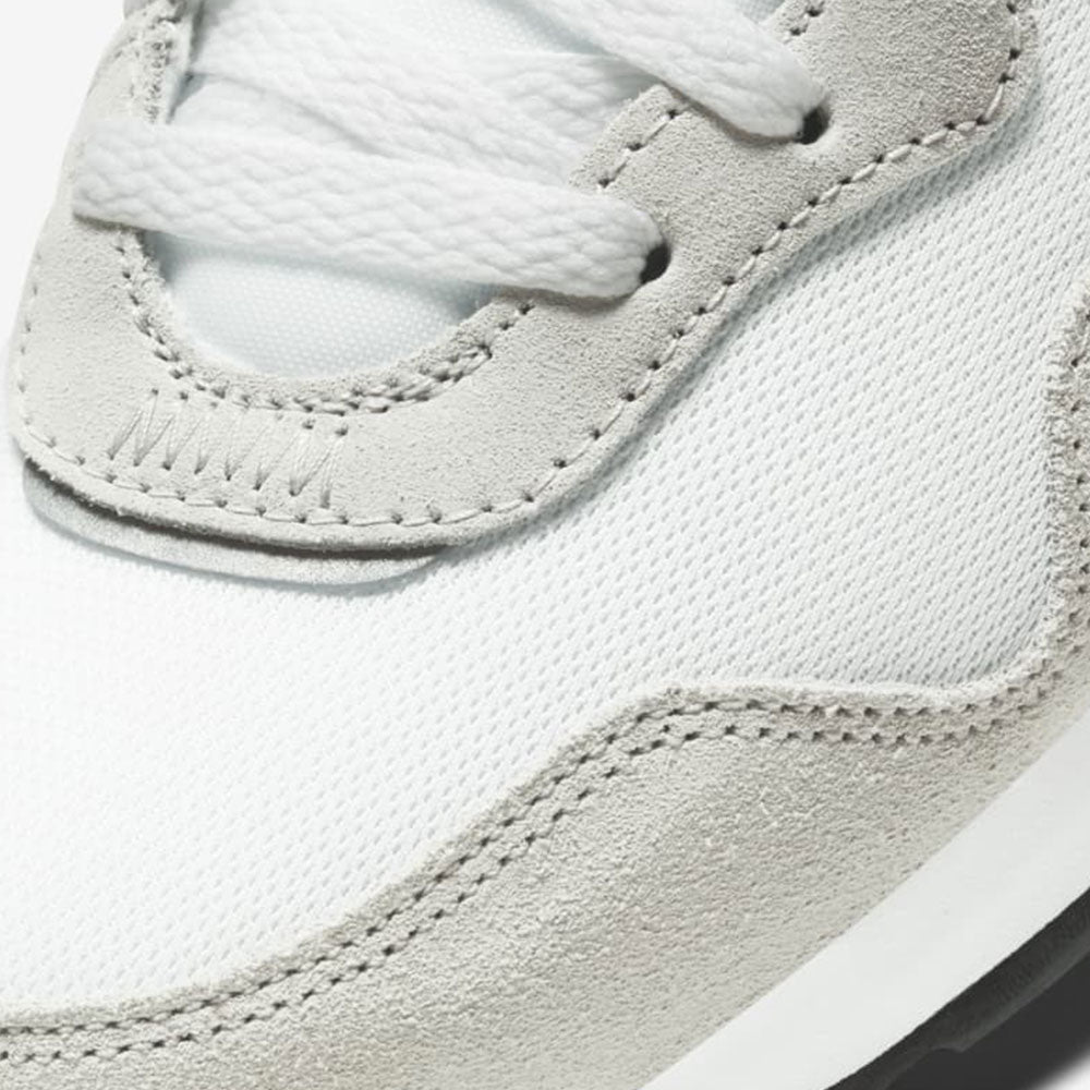 Scarpe NIKE Sneakers linea Venture Runner colore Bianco - Rosa