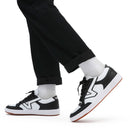 Scarpe Uomo VANS Sneakers Lowland CC Two Tone in Pelle colore Black e White