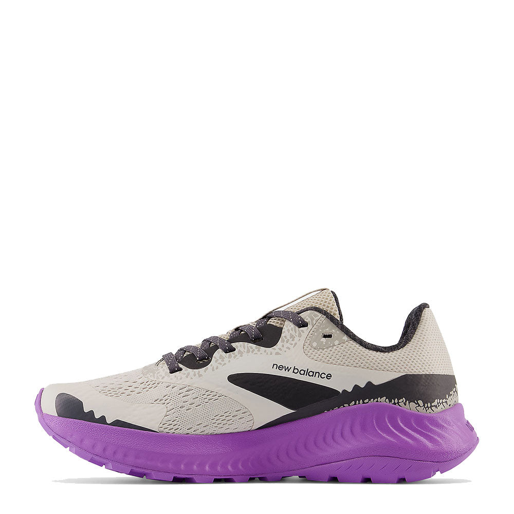 Scarpe Donna NEW BALANCE Sneakers Trail DynaSoft Nitrel V5 colore Timberwolf e Electric Purple